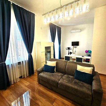 Genoa Lux Apartments With Parking Екстериор снимка