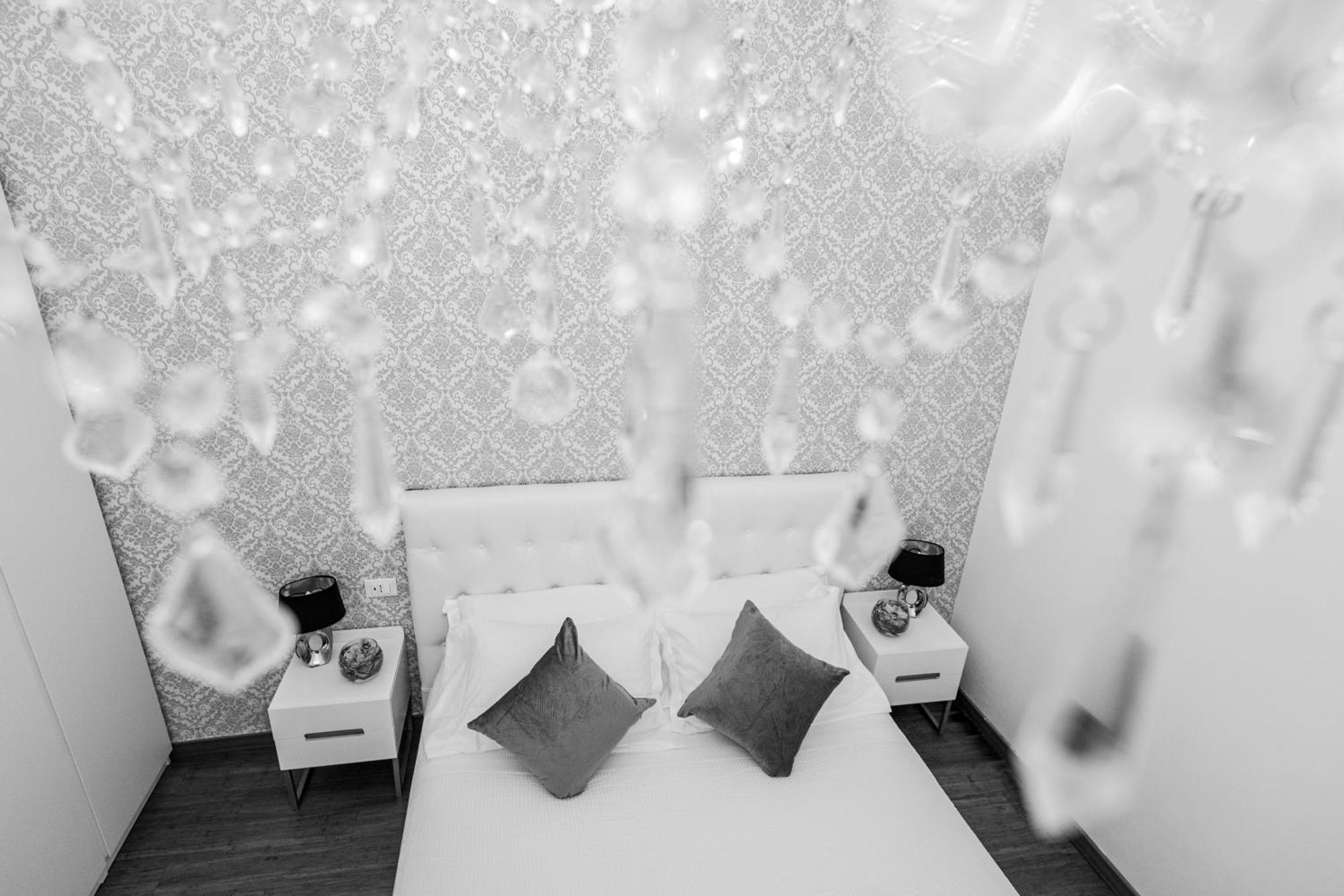 Genoa Lux Apartments With Parking Екстериор снимка