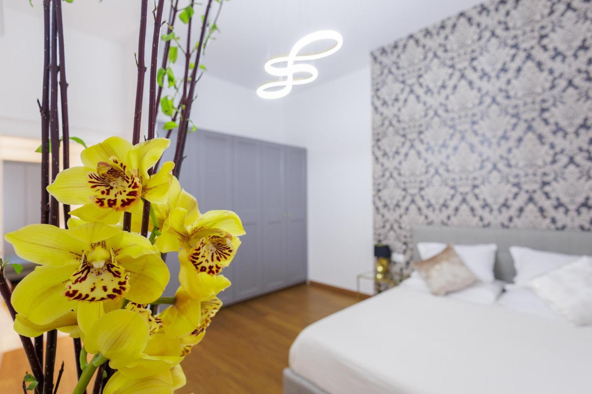 Genoa Lux Apartments With Parking Екстериор снимка