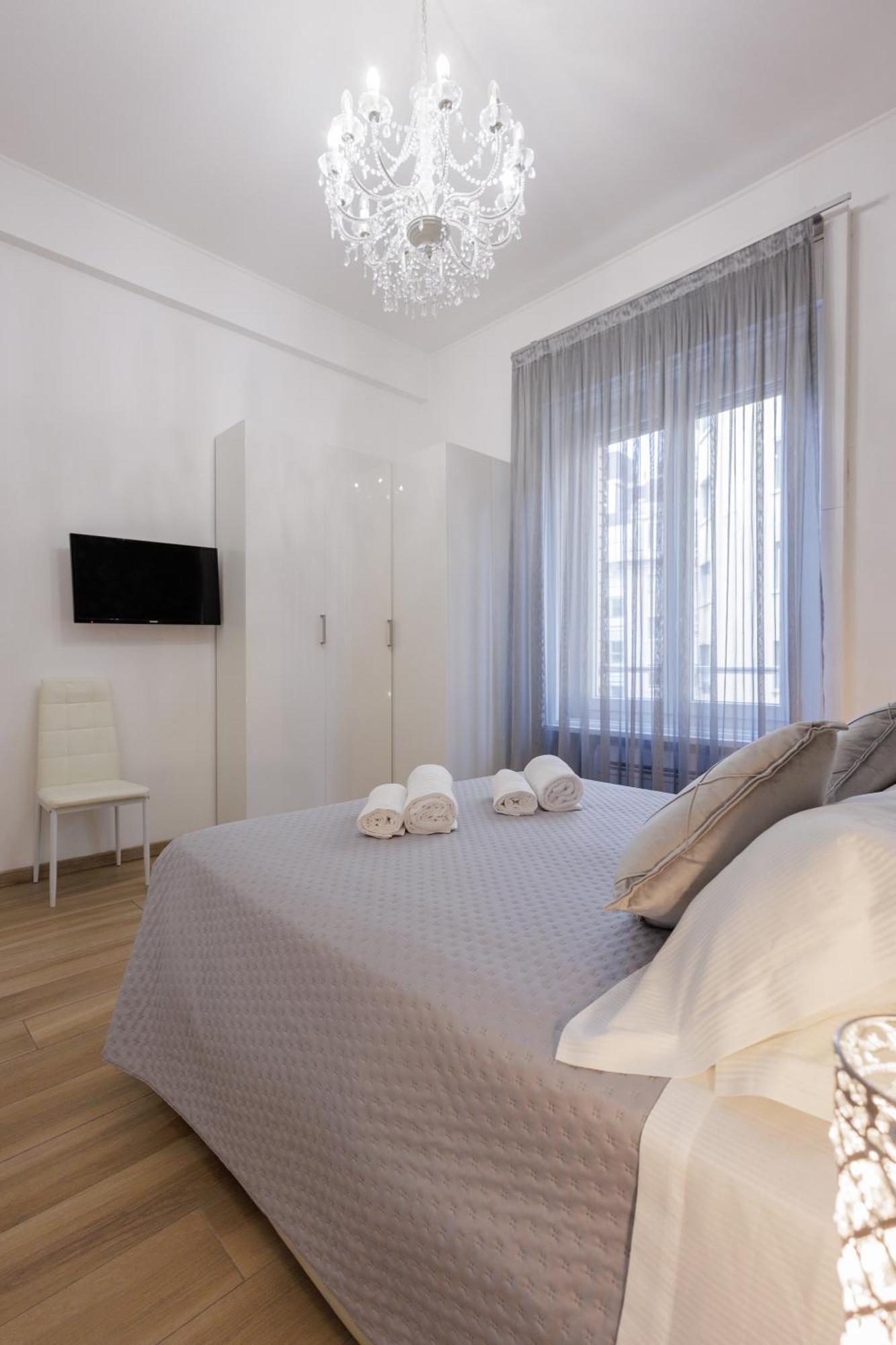 Genoa Lux Apartments With Parking Екстериор снимка