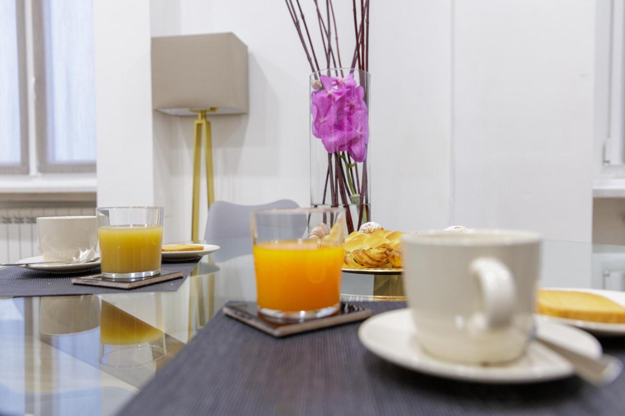 Genoa Lux Apartments With Parking Екстериор снимка