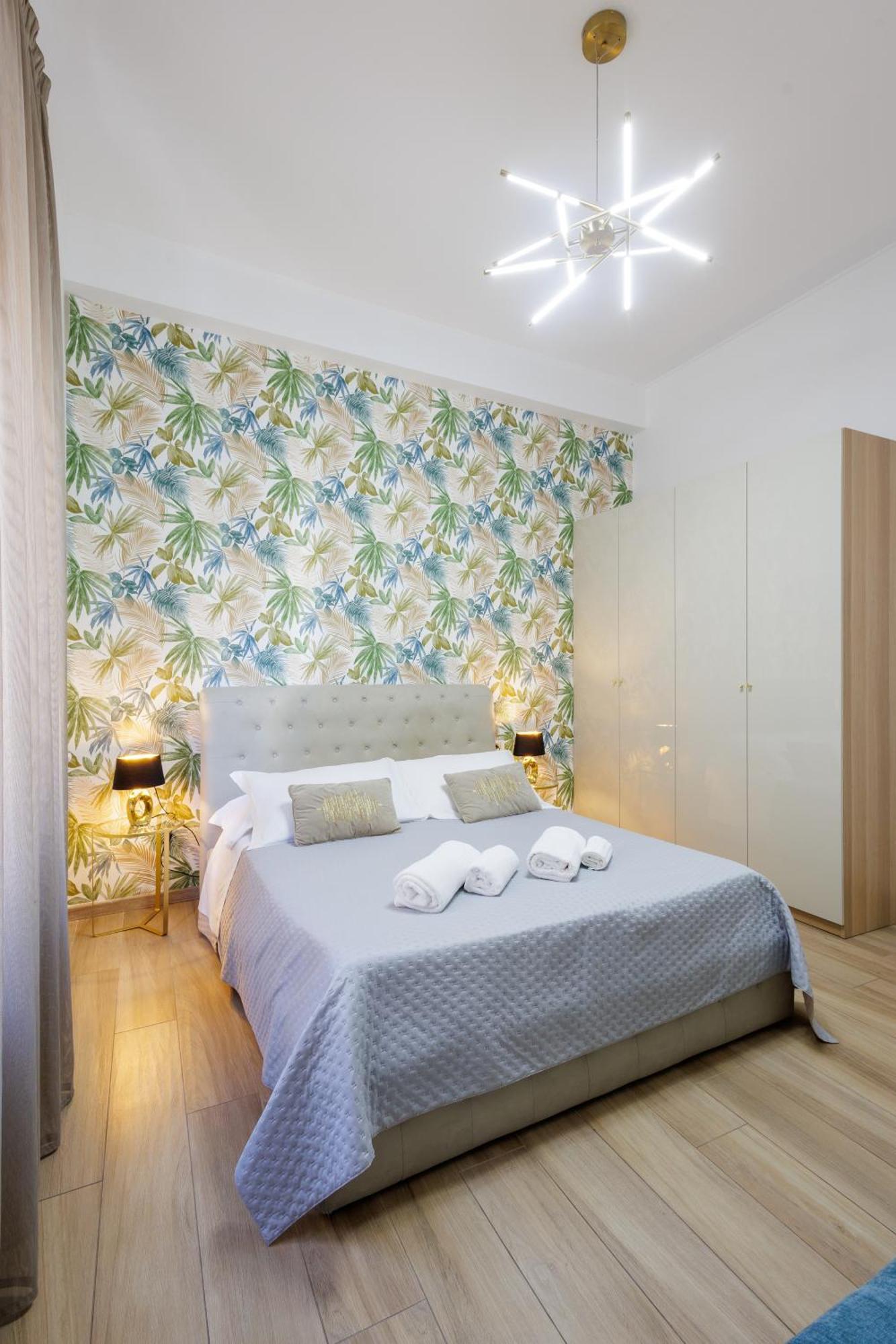 Genoa Lux Apartments With Parking Екстериор снимка