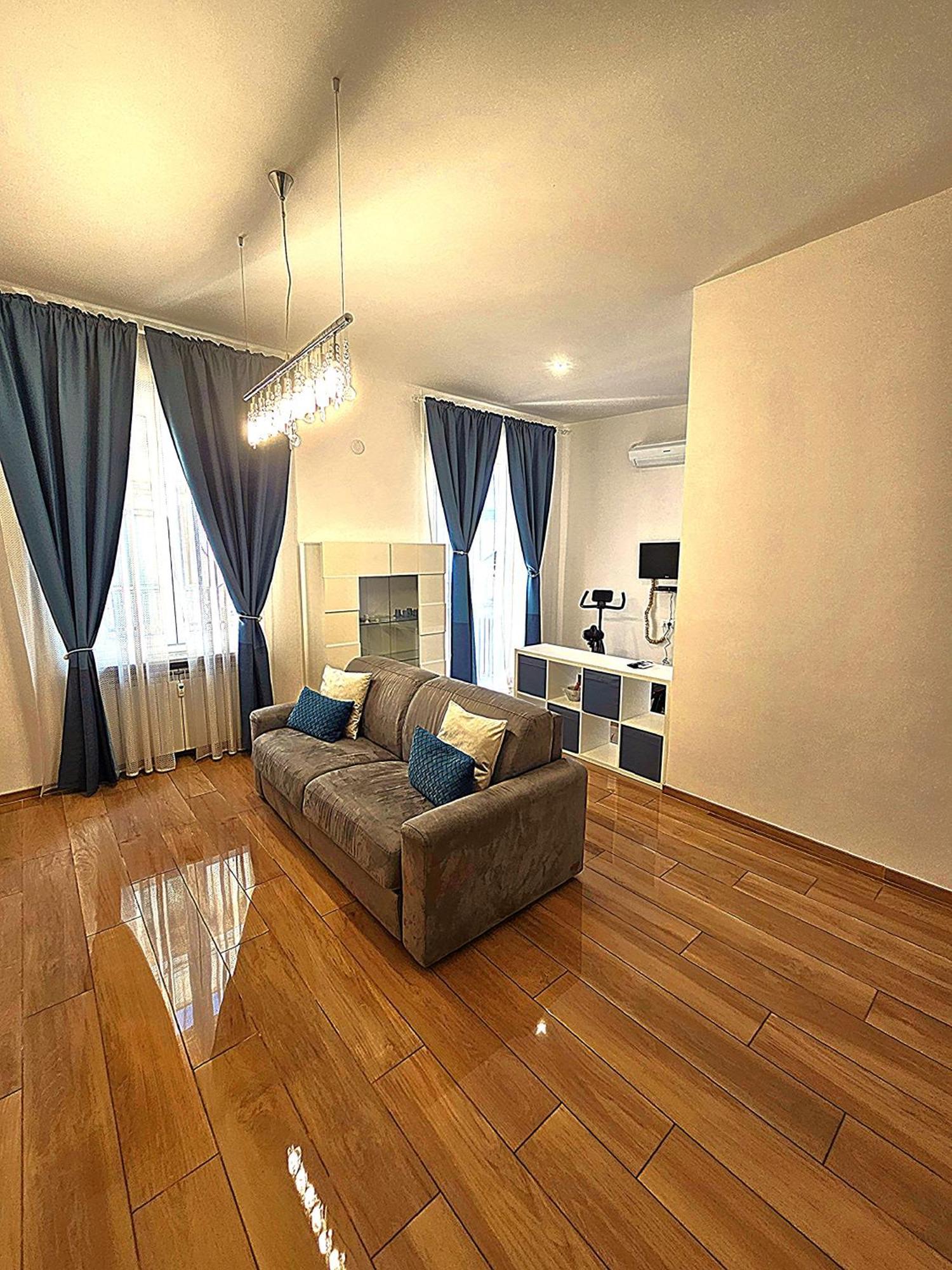Genoa Lux Apartments With Parking Екстериор снимка